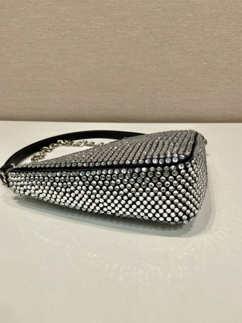 Pra*a triangle pouch